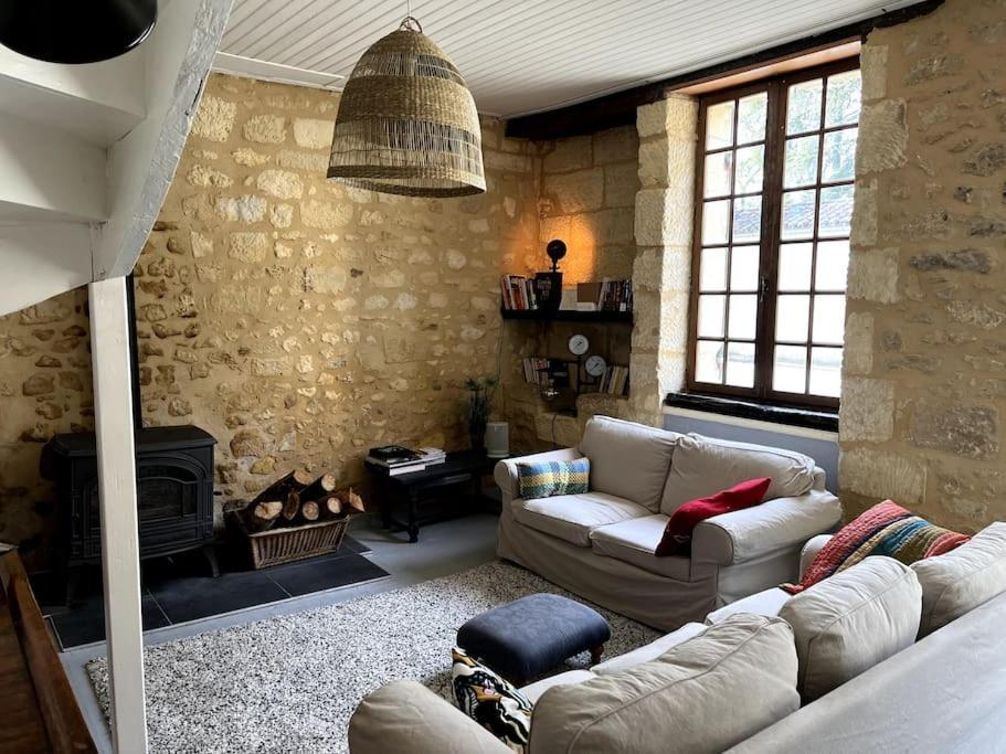 Cozy Town Centre Cottage Beaumont-du-Périgord Екстериор снимка